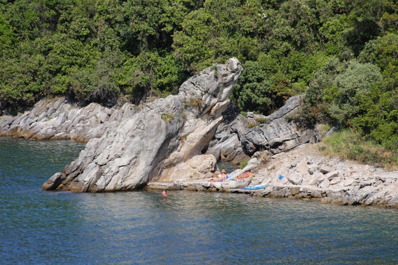 Seaside Holiday House Cove Vela Prapratna Oskorusno Bagian luar foto