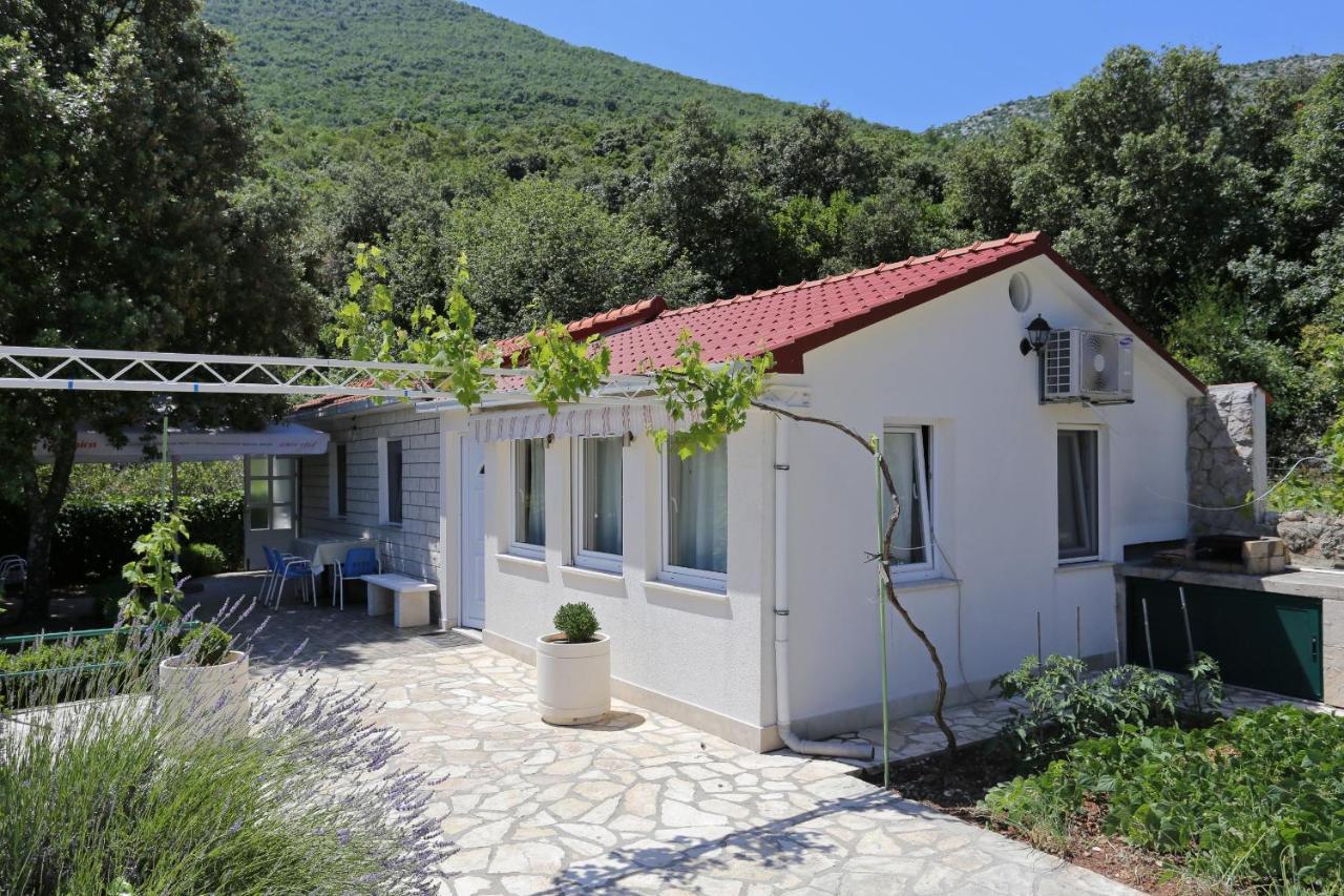 Seaside Holiday House Cove Vela Prapratna Oskorusno Bagian luar foto